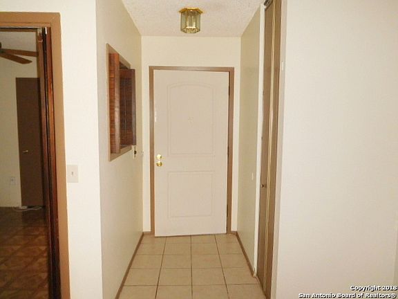 3rd image of 5959 Oak Run St