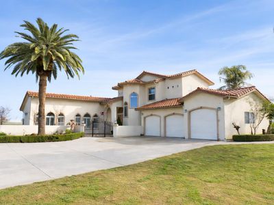 1460 N Piedra Rd, Sanger, CA, 93657