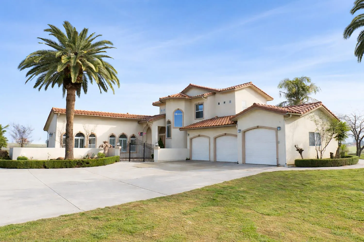 1460 N Piedra Rd photo 1