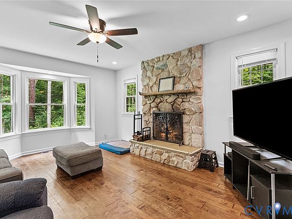 3rd image of 16365 Little River Dr