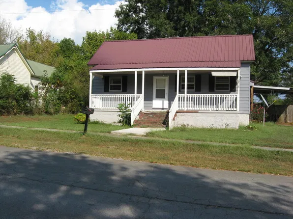 607 Magnolia St, La Fayette, GA 30728
