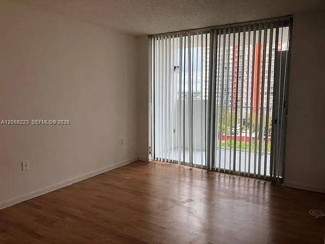 1200 NE Miami Gardens Dr #702W — Photo 6