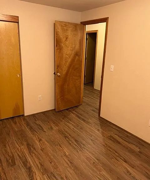 901 Rebecca Dr — Photo 12