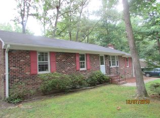 11219 Forestwind Dr, Midlothian, VA 23112