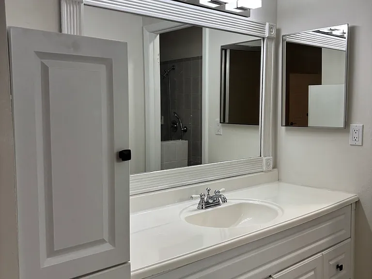 5851 Bristol Ln — Photo 6