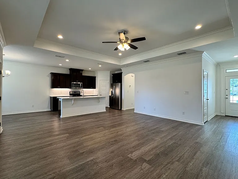 3704-3784 Cottage Park Cir — Photo 6