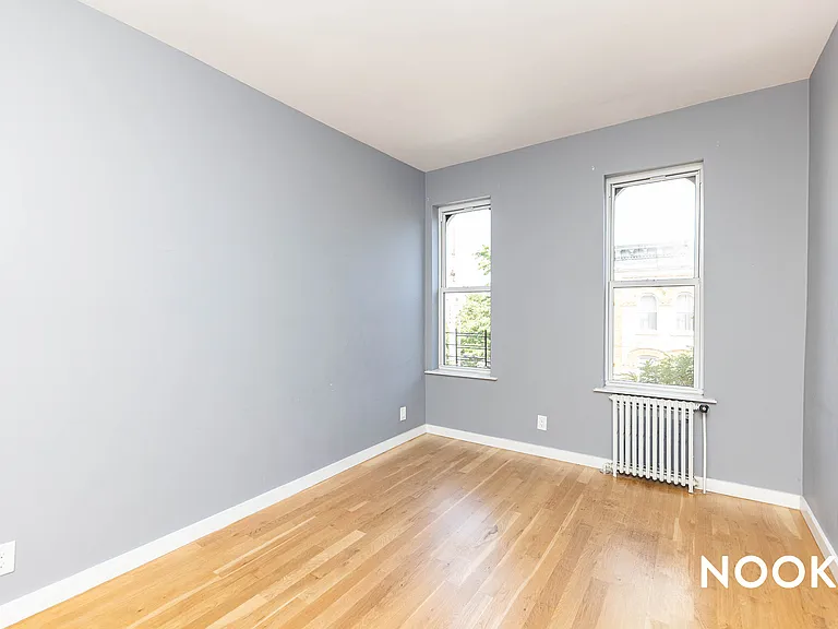 818 Woodward Ave #2L — Photo 11