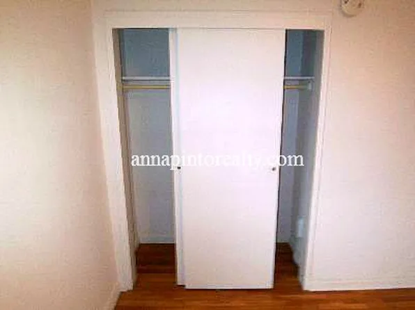 25 Burns Street image 1 of 10