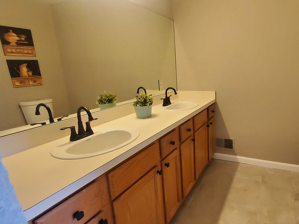 49 W Euclid St #2, photo 8