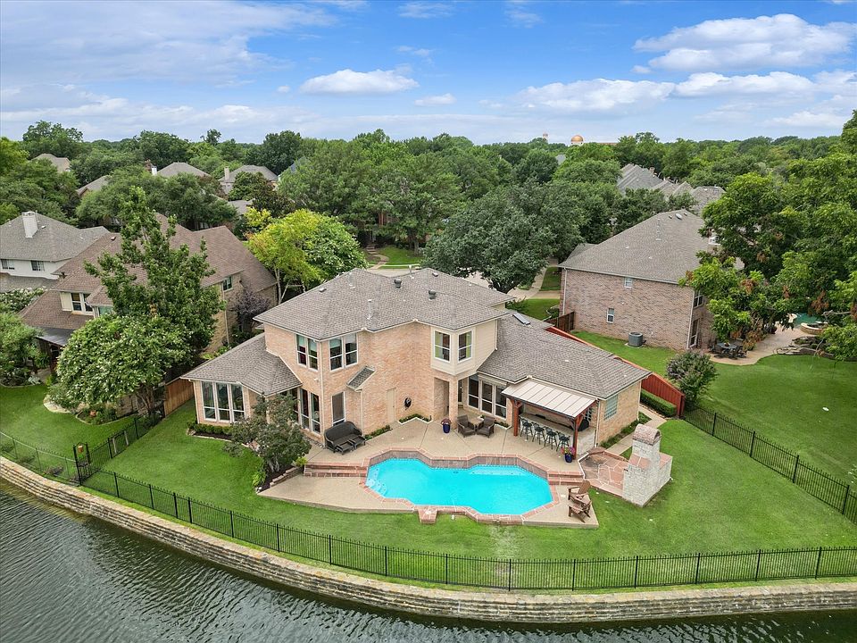 1st image of 122 Portside Dr