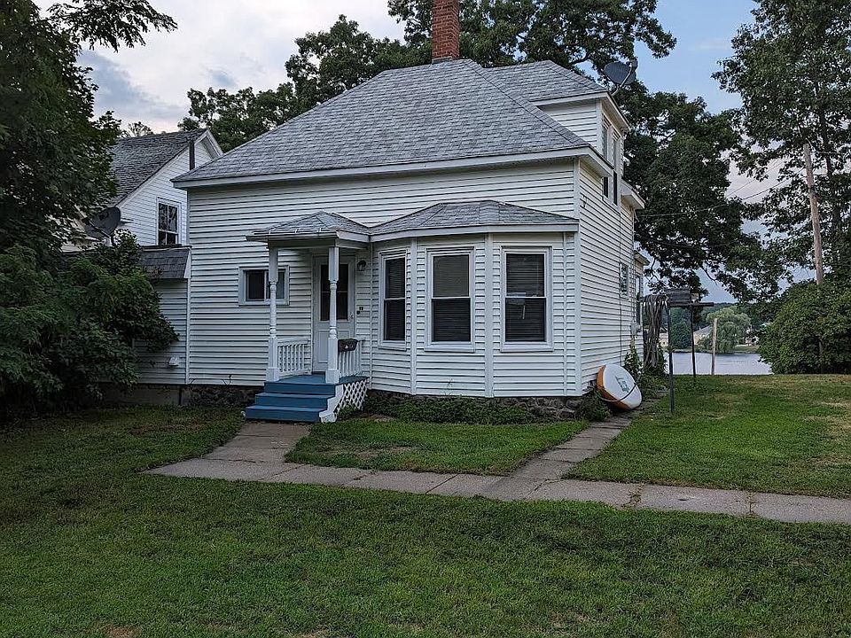 Front entrance to Bungalow