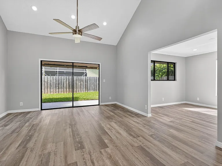 6119 Mullin St — Photo 4