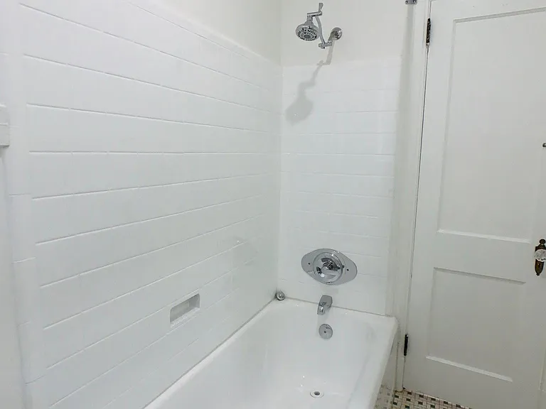 838 Lasalle St #2 — Photo 17