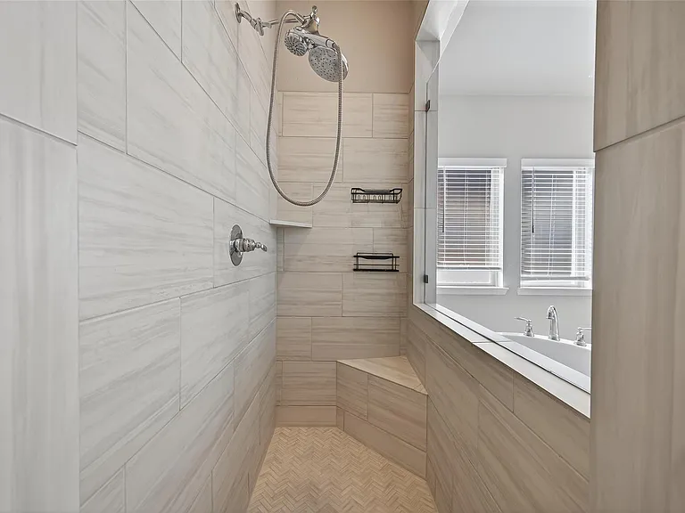 15330 Legacy Park Way — Photo 34