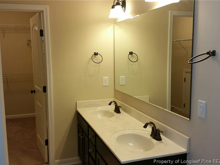 100 Burr Oak Cir — Photo 9