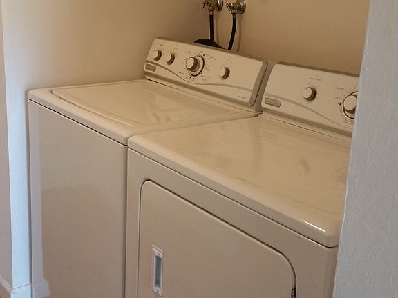 4th image of 2326 Toiyabe Way