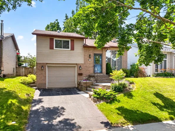 180 Burns Cir, Barrie, ON L4N 6A8