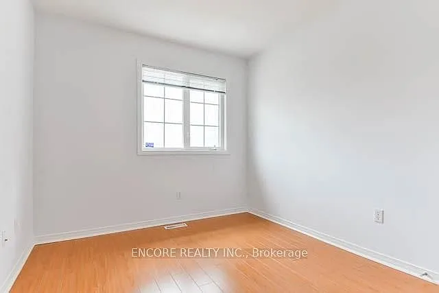 1006 Bur Oak Ave — Photo 15