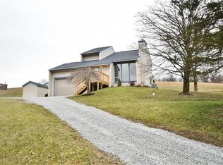 996 Lynn Portal Rd, Washington, PA 15301