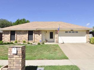 7809 Hunters Glen Dr, Watauga, TX 76148