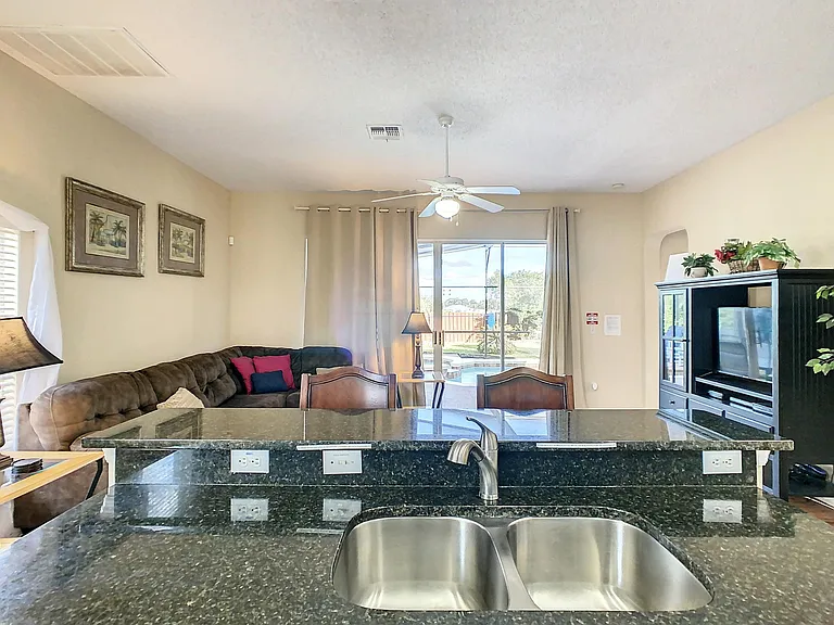 2041 Morning Star Dr — Photo 15