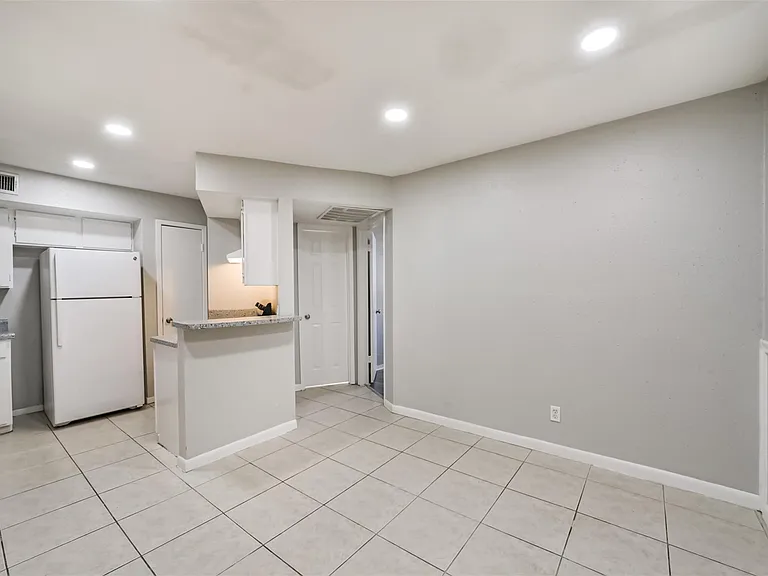 10811 Richmond Ave #65 — Photo 11