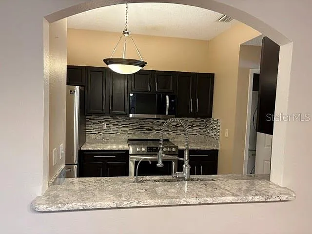 18157 Paradise Point Dr — Photo 7