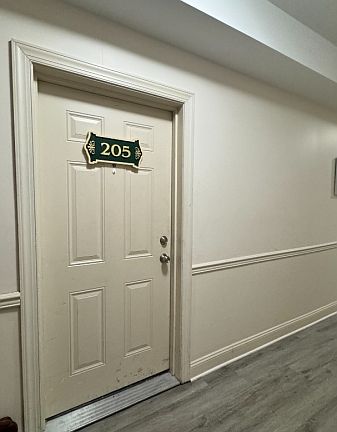 3rd image of 15-19 Tichenor Ln BLDG 30 #205