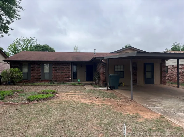 9710 NE 4th St, Midwest City, OK 73130