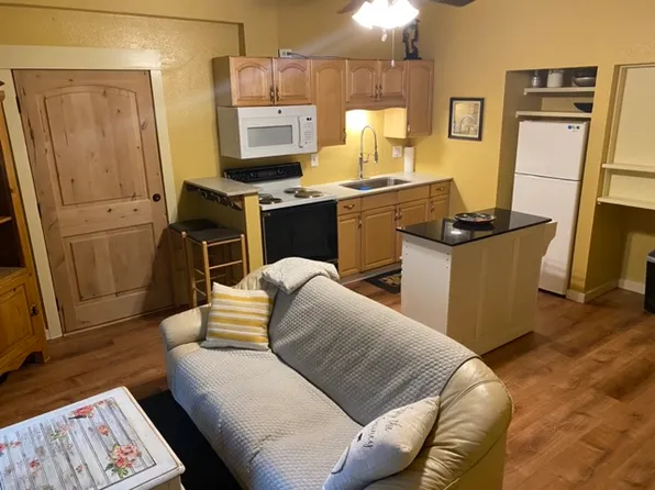 118 E Brookside St APT B, Colorado Springs, CO 80905