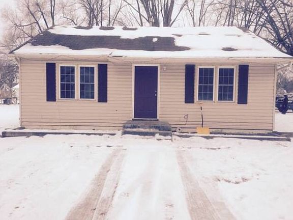 2nd image of 302 Prairie St