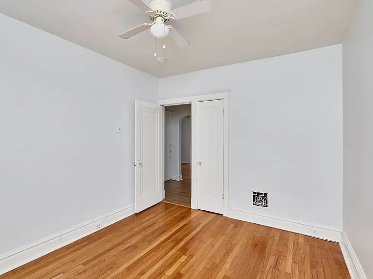 5202 Bancroft Ave #A — Photo 22