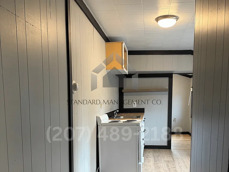 53 Clinton Ave — Photo 6