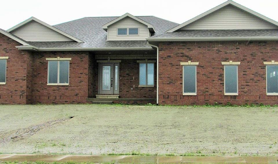 7613 Burds Rd, Peosta, IA 52068 Zillow