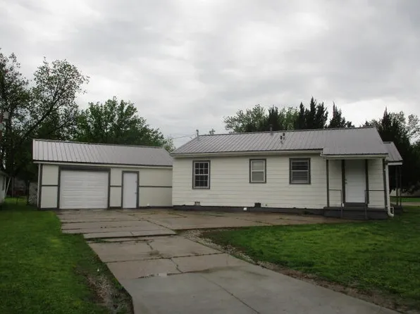 712 G St NW, Miami, OK 74354