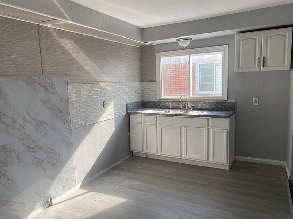 4th image of 12026 Ashton Ave