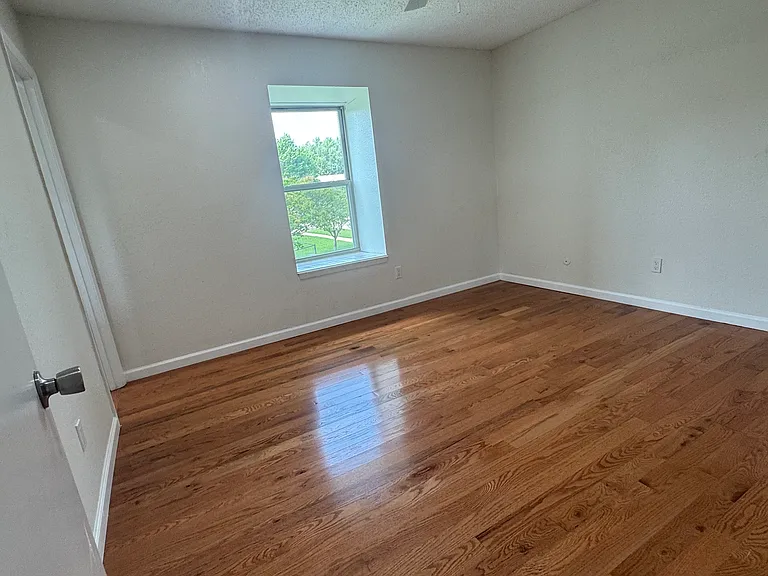 9515 Westpark Dr #B — Photo 5