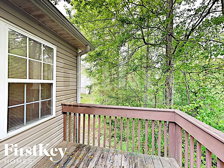 8012 Mustang Ln — Photo 15