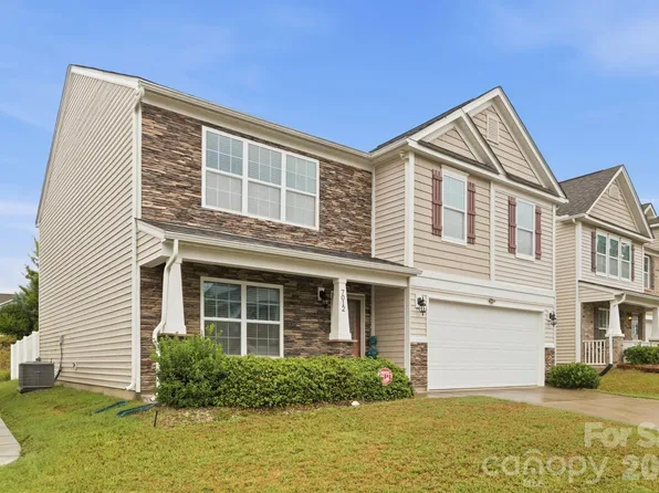 7012 Palatine Ln, Charlotte, NC 28214