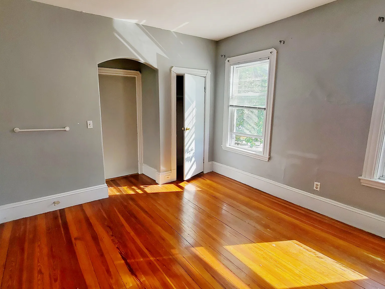 3 bed, 1400 sqft, $1,000 — Photo 4