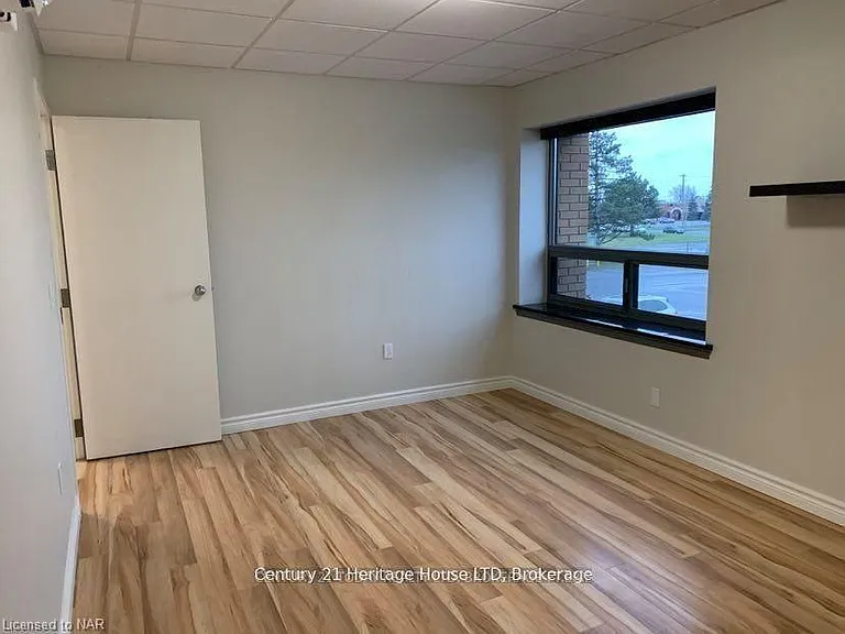 238 Bertie St #1 — Photo 6
