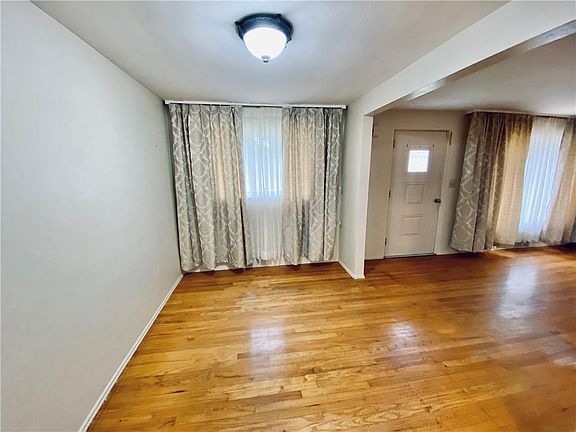 4th image of 206 Streets Run Rd