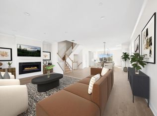 35 Linder Ct, Middletown, NJ 07748