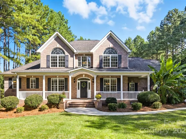 807 Land Grant Ct, York, SC 29745