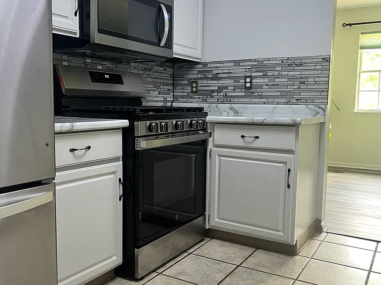 389 Quarry Ln NE #E — Photo 8
