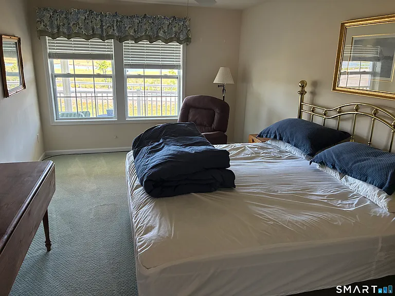 2 Buckingham Ave — Photo 9