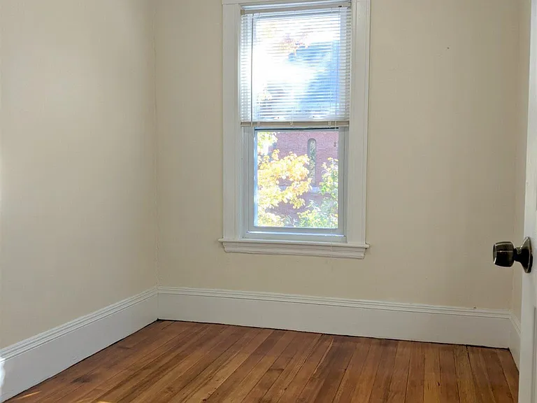 18 Sanborn Ave #4 — Photo 13