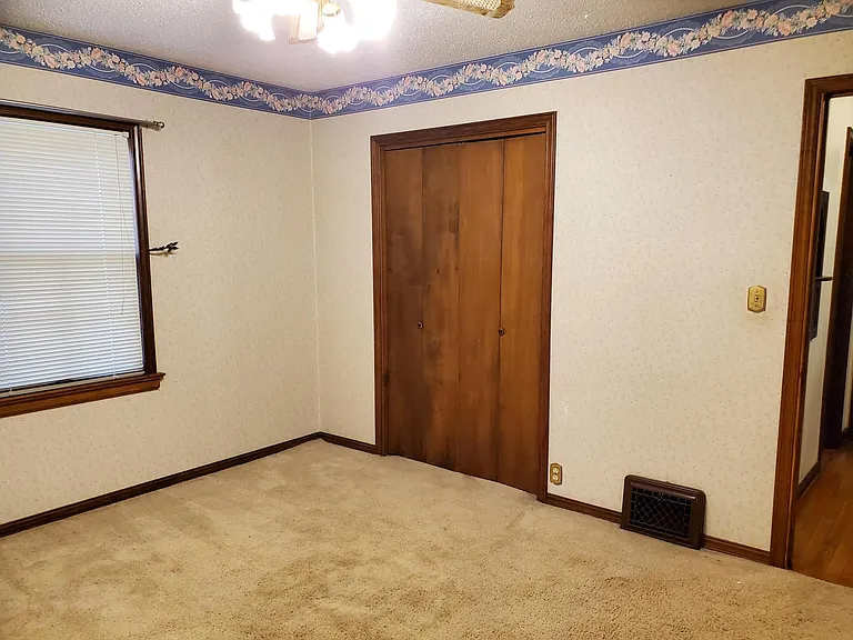 412 N Magnolia St — Photo 11