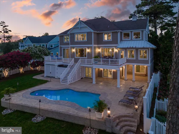 12546 Ocean Reef Dr, Berlin, MD 21811