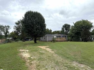 61 Meadowland Dr, Fountain inn, SC 29644